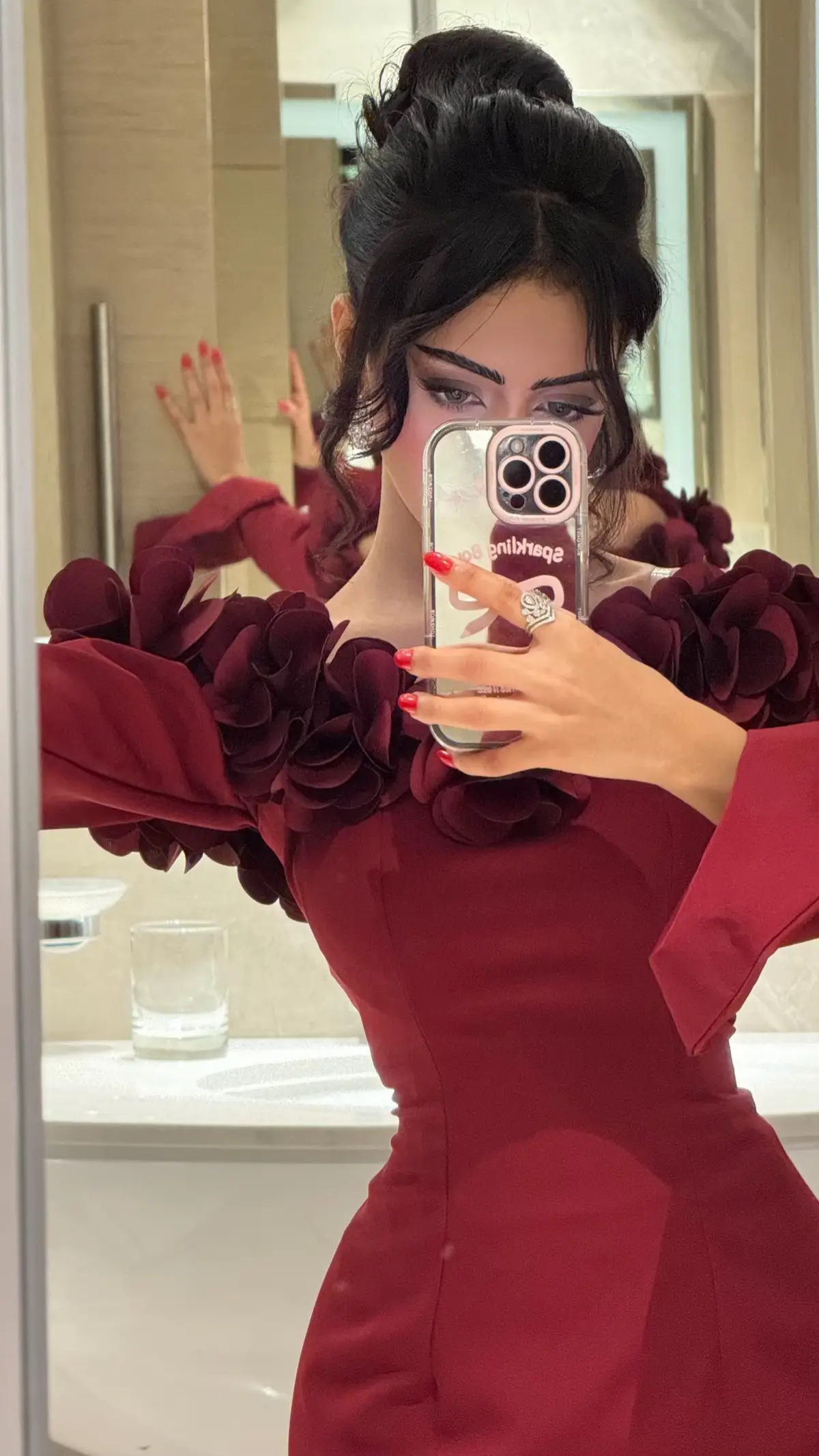 اوبسJR10💅🏻@لوريندا |LORINDA ⚜️   #fyp #foryou #ام_قمر #فساتين 