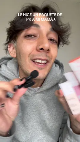 Le hice un paquete de pr a mi mama por su cumple :) #prpackage #regalos #ideasderegalos #moda #fashion #mama 