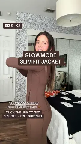 I am obsessed… Click the link in the bottom left to get your jacket with free shipping!!! #glowmode #glowmodejacket 🤎 @Glowmode 