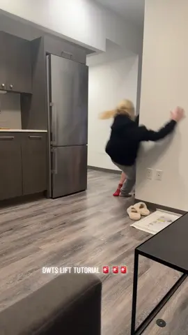 DWTS lift executed to perfection 🤩😮‍💨 @Witney  Carson @Dancing with the Stars #DWTS @difrancisconicole @taylor 