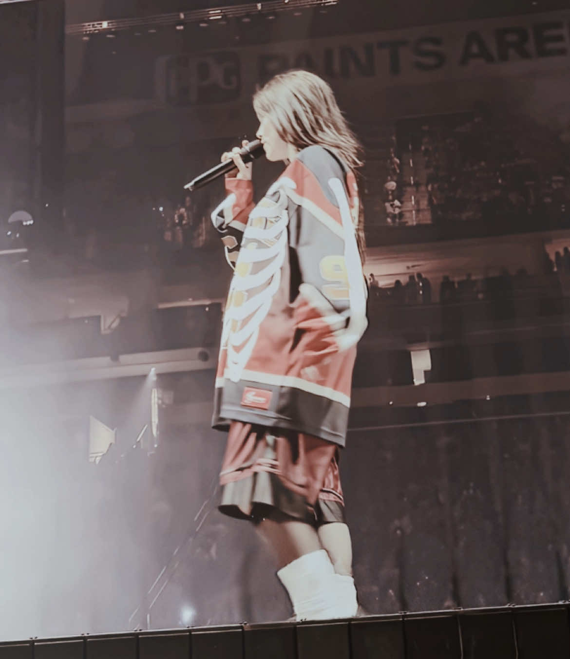 ALL THESE PRESETS ARE IN MY EDITING PACK #4 ON MY PAYHIP LINK IN BIO ll cc: mine “COFFEE” ll scp: mine (osielscp) ll #billieeilish #hmhas #hitmehardandsofttour #edit #aftereffects #fyp 