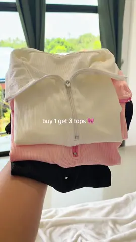 Zipper top♥️#outfitideas #basictops #topwomen 