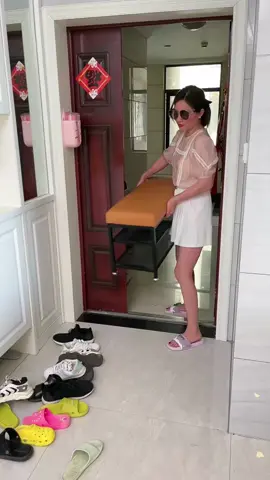 You need to put one of these shoe rack stools at the entrance of your house, it's beautiful and practical, you can put your shoes underneath the stool and just sit down and change your shoes every day#shoerack #shoecabinet #furniture #goodthing 
