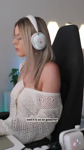 :･ﾟ✧ unboxing and building my new razer gaming chair :･ﾟ✧ thank you @Razer ! #gifted #razer #razergaming #aesthetic 