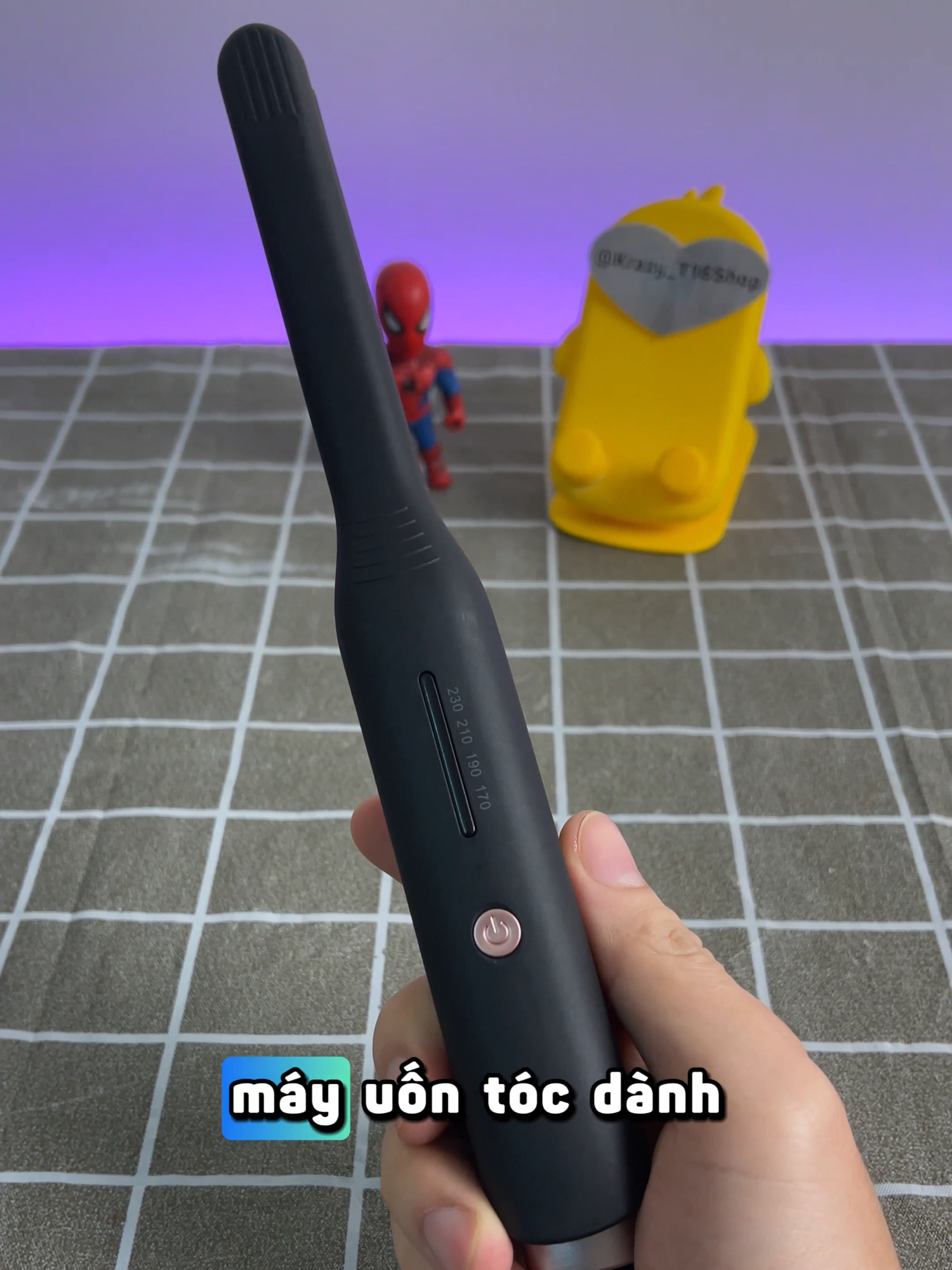 Các anh đã nghe tới Máy uốn tóc tại nhà dành cho Nam chưa , rất đa năng và dễ sử dụng các anh có thể nhanh chóng tạo kiểu tại nhà #viral #trending #foryou #fyp #mayuontoc #mayuontocnam #mayuontocchonam #maytaokieutoc #maytaokieumini #longtime 