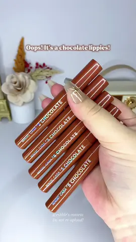 5 pcs chocolate lippies for only 69 pesos? Give it to me! 👩🏻‍🍳🤌🏻💋  #fyp #foryou #foryoupage #chocolatemattelipstick #chocolatemattelipglazelipstick #lipstickset #5pcslipstickset #lipglaze #mattelipstick 