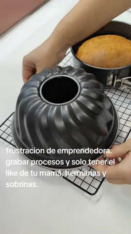 Parece tonto, pero he llegado a tardar 1 día editando un video 📽️ para subirlo en redes para luego solo tener los likes de siempre, pero más frustrante aún,
es que las ventas no se mueven. 
 ¿Suelo preguntarme… tiene sentido subir contenido a las redes? 
 A otros les funciona, porque a mí no? ¿Qué es lo que hago mal? 
 Invierto o gasto tiempo viendo contenido educativo para mejorar mis
 publicaciones y no hay avances en la interacción. 
 No te voy a mentir, es muy frustrante invertir tanto tiempo en una red social
y que no pase nada, pero aquí seguimos, la constancia hace milagros y yo
 estoy esperando el de mama´s cookies. 
 #cookies #cookiesamericanas #galletasamericanas #emprendimientofemenino #postres
 #bakery #reposteria #emprenderespaña