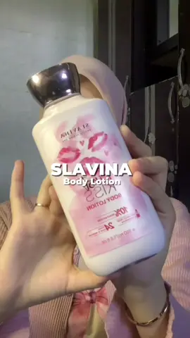 jujur wangi dan bikin lembab banget 😍✨ #bodylotionslavina #slavinafirstkiss #slavina 