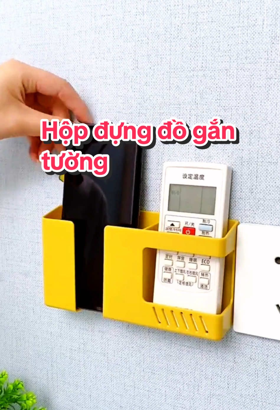 Giá để điện thoại treo tường với 2 ngăn riêng biệt #giadedienthoai #giadedienthoaidantuong #giadungtienich #giadungthongminh 