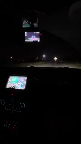 Con nhà gia giáo. Huýt sao là lên đường