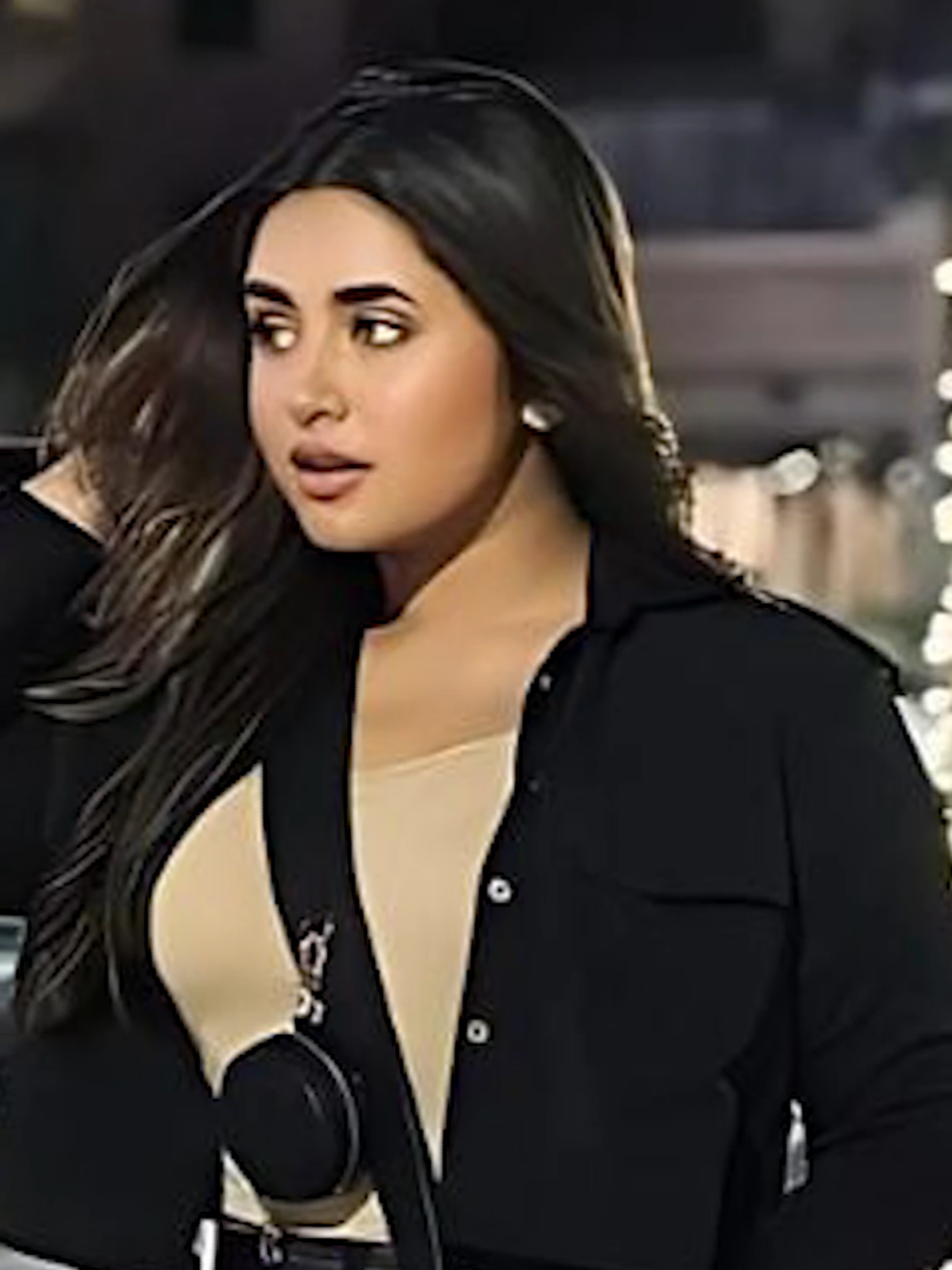 Minahil Malik Ki Video Leak Ya Phir Public Stunt? Maddah Khamosh Na Bethay, Haqeeqat Khul Kar Samne Aagayi #BOLEntertainment #ManahilMalik #VideoLeak #PakistaniTiktoker #Tiktoker #ViralNews #BigNews #TiktokViral #TiktokNews #Fyp #Foryoupage #Foryou