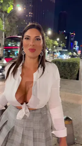 Estoy Perdida en la CDMX #azucaralejandra #cdmx #cdmx🇲🇽 #cdmxlife #cdmxtiktok #ciudaddemexico #mexico #mexico🇲🇽 #mexicotiktok #mexicocity #df #chilango #polanco #coyoacan #coloniadelvalle #santafe #huixquilucan #paseodelareforma #angeldelaindependencia #monumentoalarevolucion #chapultepec #ajusco #xochimilco #tlalpan #tlatelolco #templomayor #zocalo #zocalocdmx #palacionacional #bellasartes #lacondesa #cuautitlanizcalli #neza #iztapalapa #puebla #pachuca #cuernavaca #coapa #tlalnepantla #palaciodelosdeportes #bellasartes #autodromohermanosrodriguez #diablosrojos #estadioazteca #aguilasdelamerica #tepito #lagunilla #zonarosa #delegacioncuauhtemoc #texcoco #aifa #torrelatinoamericana #teatrometropolitan #reforma #mexicana #mexicanas #coloniadelvalle #carso 