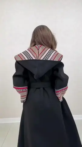 بشت جوخ نسائي مطرزه بسدو انيق معا قبعه كود خصم L10 #فروات_نسائية #فروات_شتويه #فروه_شتويه_نسائيه #كولكشن_الشتاء  #بشت_جوخ #عبايه_شتويه #عبايات_الشتاء 