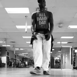I can not WAIT to tap back into this form of therapy! Y’all about to be sick of me posting these throwbacks, lol!❤️ #Henanigans #dowhatyoulove #lovewhatyoudo #dancetherapy #dancelikenooneswatching #throwback #fyp 
