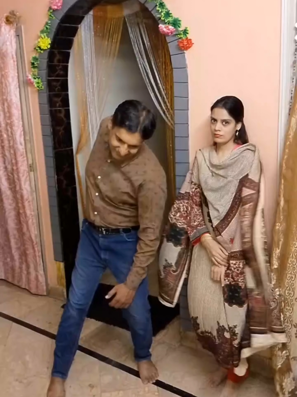 #foryou #foryoupage #fyp #perveenjunade #trending #couple #Love #dance #song #funny #tiktok 
