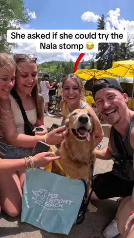 “Does Nala stomp with other people?” Thanks @fallongehrke16 for testing out the theory and getting the other camera angle 😂 I love the reactions of the people walking by in the back 😆