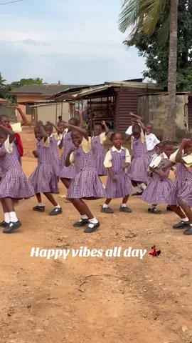 Evergreen song by OBO #dreamcatchersacademy #dancechallenge #talentedkids #viralvideos #makinglifebetterthroughdance 
