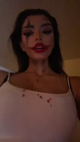 #CapCut #halloween #halloweenlook #halloweenmakeup #joker #harleyquinn #jokermakeup 