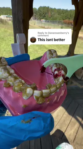 Replying to @Danarosenberry  🔇#tonsilstones 