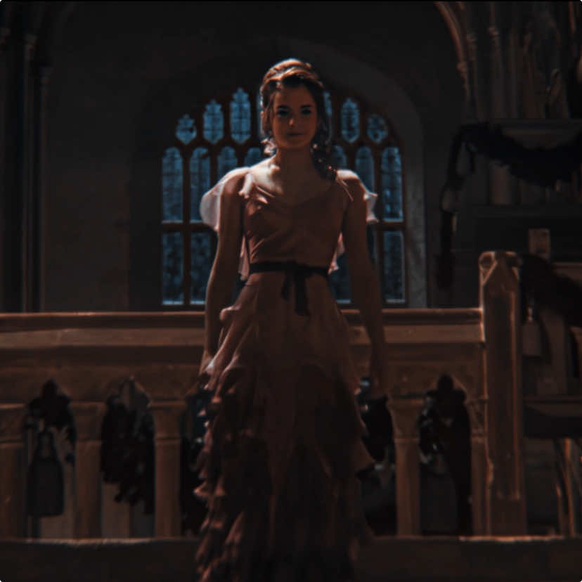 Literally our childhood crush! - HERMONIE [4k] “ Emma Watson”  | One The Floor  #emmawatson #hermoniegranger #hermonie #harrypotter #tomholland #spiderman #harrypottergobletorfire #harrypotteredit #ae #aftereffects #fyp 