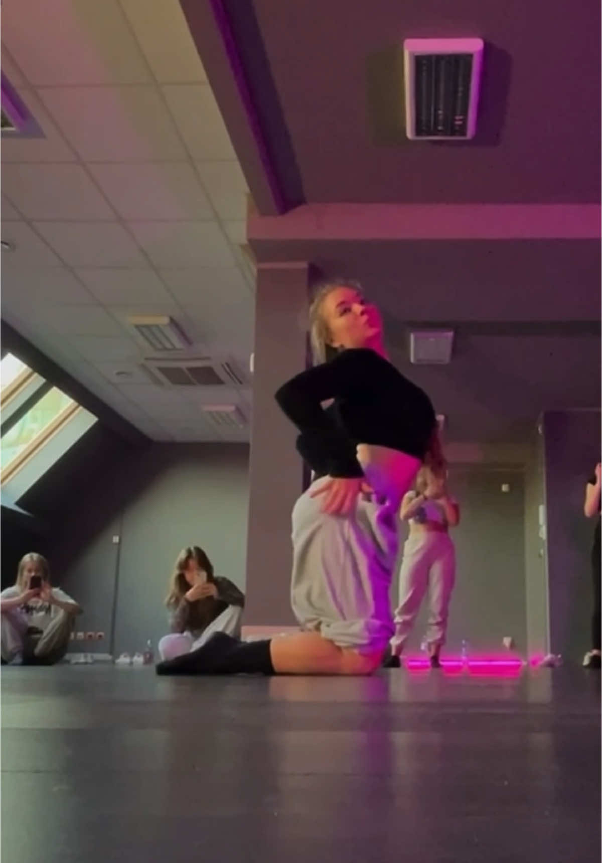 Floorwork🤎 #dance #choreo #taniec #танец 