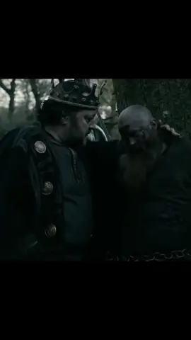 o sorriso dele sumindo kk , os filhos de Ragnar Lotbrock #vikings #bjornironside #ragnarlothbrok #fy #edit #likeaprayer #melhormusica 