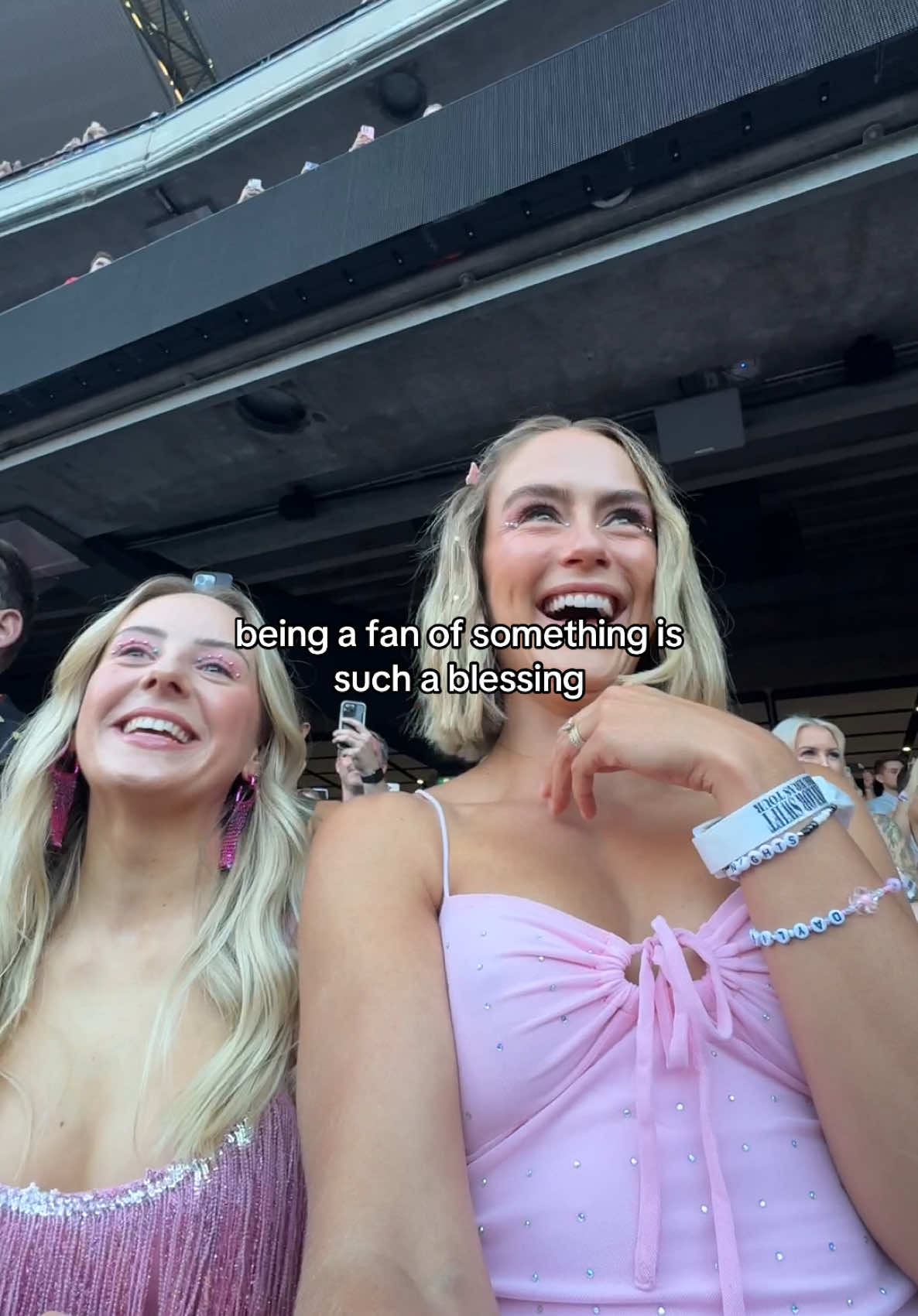 @Josie Balka just nails it everytime. And this sound/poem took me right back to this moment @Bailey Miller ✨ #swifttok #swiftie #fans #taylorswift #erastour 