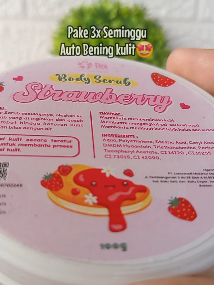 Body Scrub kecintaan banget dari FLEO.. Bisa ngangkat kotoran dan sel kukit mati.. kulit jadi bersih dan cerah #bodyscrub #scrub #lulur #exfoliasi #kulitcerah #bodycare #skincareroutine #angelbeautytheraskin #angelbeauty 