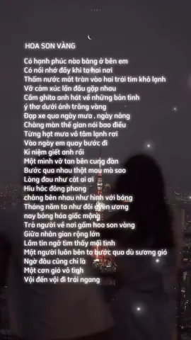 Cầm ghita anh hát..!#xuhuong #hastag #nhachaymoingay #hoasonvang #viral_video 