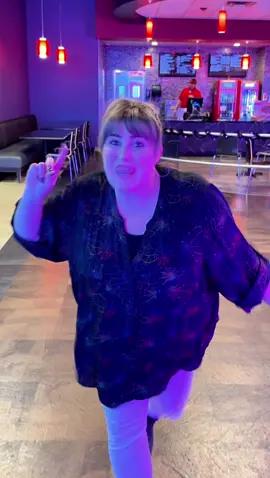 This Lightjng = Full send on the Disco Queen vibes! 😜