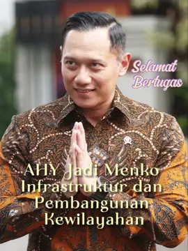 AHY Jadi Menko Infrastruktur dan Pembangunan Kewilayahan Agus Harimurti Yudhoyono (AHY) terpilih sebagai Menteri Koordinator Bidang Infrastruktur dan Pembangunan Kewilayahan dalam Kabinet Merah Putih 2024-2029 di bawah Presiden Prabowo Subianto dan Wakil Presiden Gibran Rakabuming Raka. AHY sebelumnya menjabat Menteri Agraria dan Tata Ruang (ATR/BPN) di era Presiden Joko Widodo, di mana ia berperan dalam pemberantasan mafia tanah dan penerapan sertifikat elektronik. Selain berlatar belakang militer, AHY juga merupakan Ketua Umum Partai Demokrat dan putra Presiden keenam, Susilo Bambang Yudhoyono. Presiden Prabowo mengumumkan susunan kabinetnya yang berjumlah 53 menteri dan 56 wakil menteri, didampingi Wakil Presiden Gibran dan Ketua Harian Partai Gerindra Sufmi Dasco Ahmad, di Istana Merdeka, Jakarta. #AHYMenteriATR #PrabowoLantikAHY #KoalisiIndonesiaMaju #MenteriBaru2024 #KabinetPrabowo #PelantikanAHY #AHYDiKabinet #JokowiPrabowoGibran #MafiaTanah #KabinetIndonesiaMaju