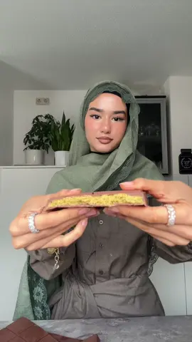 DUBAI SCHOKOLADE REZEPT 🍫 eigentlich mochte ich schokolade nicht…bis ich diese hier kennengelernt hab 🫠 #dubaischokolade#dubai#dubaichocolate#rezept#FoodTok#whattoeat#kochen#fyp  