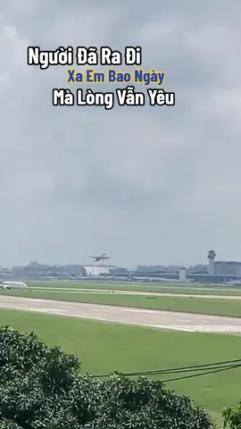Người đã ra đi xa em bao ngày mà lòng vẫn yêu#nhactamtrang #nhactiktok #tam_trang_buon #tamtrang #NhatNhoa 