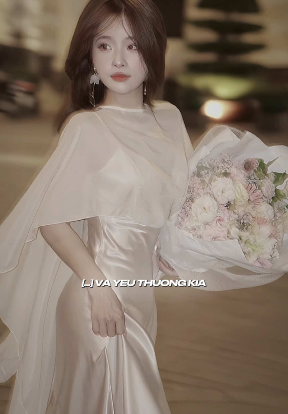 Đầm lụa 2 dây dáng dài kèm áo choàng sang trọng #xuhuong #damdutiec #viral #thoitrangnu #vayxinhmoingay #ngockem #shopcuahoan 