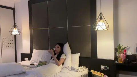 Anh muốn ghé qua mà em cứ né ra 😂😂😂 #hanhtrang 