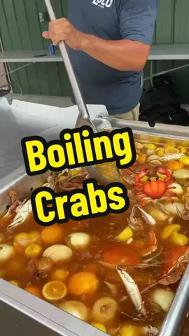 Let’s Boil two Bushel of crabs using the Loco. #fyp #boiledcrabs #seafood #goodfood #crabs #steamedcrabs #louisiana #maryland 