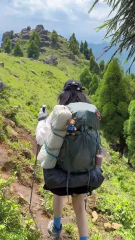 “Đi” tái tạo lại sự hài hoà nguyên thuỷ đã từng tồn tại giữa con người và vũ trụ. #trekking #Hiking #traveltiktok #mountain #xh #fyp 