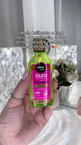 ✨ O poder do Óleo de Melancia da @Salon Line  Quer brilho intenso, maciez e um perfume irresistível nos seus fios, o Óleo de Melancia da Salon Line é a escolha perfeita! 🌟  Ele é rico em nutrientes que ajudam a nutrir profundamente o cabelo, deixando-o saudável, protegido e sem frizz. E o melhor de tudo? Aquele cheirinho delicioso de melancia que fica no cabelo o dia inteiro! 😍 O QUE VOCÊ PRECISA SABER👇🏻 ✨ ideal para finalização ✨ umectação ✨ pré-shampoo ✨ ultra-hidratante ✨ 48h de antifrizz ✨ proteção térmica de até 230°C  PRINCIPAIS ATIVOS👇🏻 Enriquecido com óleo de melancia, óleo de argan, D-pantenol e um poderoso mix de aminoácidos, esse óleo nutre, hidrata e revitaliza os fios, deixando seu cabelo lindo e saudável! 🌟 Perfeito para todos os tipos de cabelo, ele dá brilho extra sem pesar e ainda promove uma hidratação potente. Se seus fios estão opacos e sem vida, esse é o toque de refrescância que você precisa! 🍉💇‍♀️ 💵 R$ 15,75 #oleocapilar #salonline #oleodemelancia #dicasdecabelo #cabelo