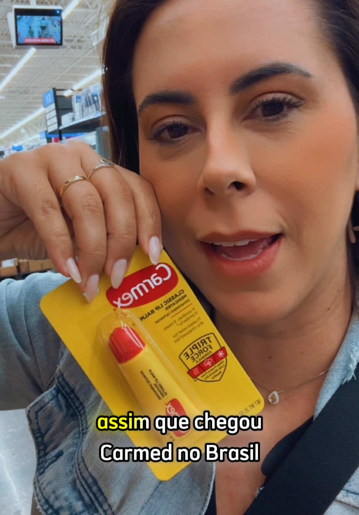 Carmed tem gosto de parafina: postei e sai correndo 