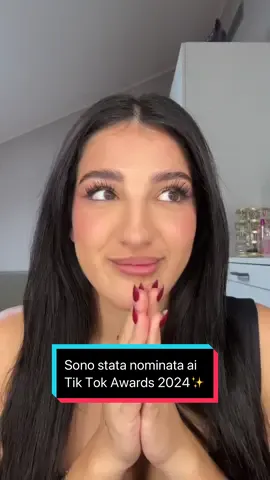 Quattro anni fa ero sola in America, oggi sono circondata da amici e sostenitori. Grazie per aver reso la mia vita così piena di gioia🤍 Se vi va Votatemi  @TikTok Italia ✨ #tiktokawards 