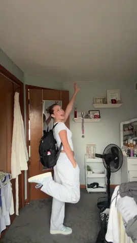 Today was a good day except i kept falling asleep in class #schoolsucks #wednesday #school #schoolfit #fit #outfit #OOTD #fitcheck #outfitinspo #fall #falloutfit #outfitideas #viral #fyp 