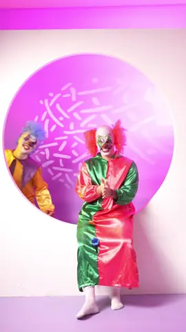 🤡⭐️ desde que pais ven esto? ⭐️🤡 @Louis• 