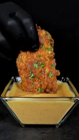 El truco del rebozado para el pollo frito con @Cervecería Kunstmann #pollofrito #salsa 