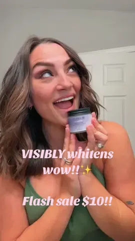 Idk about you but I just WATCHED my teeth get brighter and whiter 🤯 #falldealsforyou #tiktokshopblackfriday #tiktokshopcybermonday #tiktokshop #tiktokshopholidayhaul #gifted #teethwhitening 
