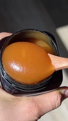 Mānuka is honey with Superpowers! 🦸🍯 #ManukaHoney #superfood #honey #newzealand 