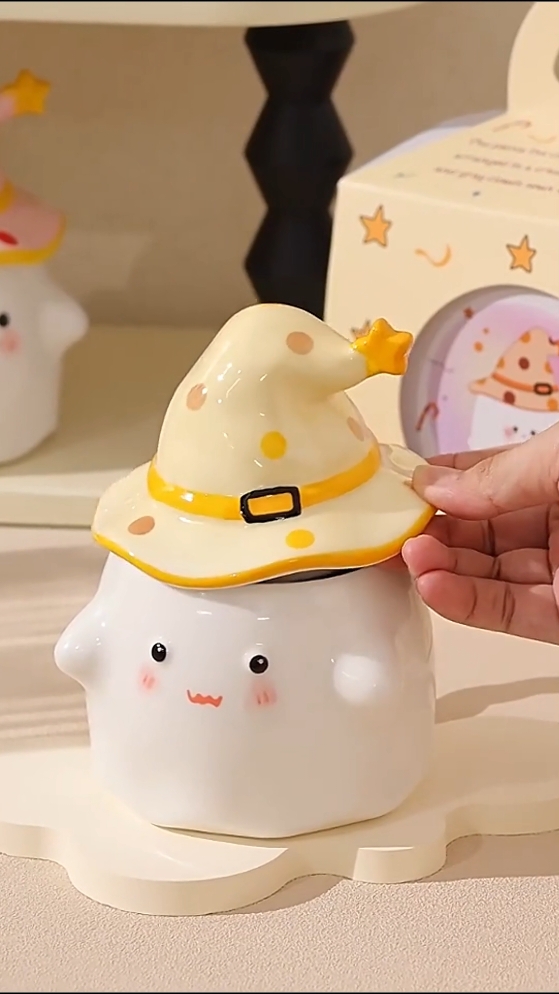 Cốc sứ hình con ma dễ thương, chân ái làm quà dịp halloween. #cochalloween #cocsuquatang #cochinhconma #cocsuconma #cocsudethuong #quatanghalloween 