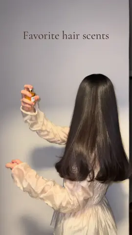 I mentioned perfumed oil in my previous video, here is every scented oil/perfume i use  #hairtok #haircare #haircareroutine #healthyhair #shinyhair #shinyhairroutine #girlthings #shinyhairtips  @Gisou @Rare Beauty @tomfordbeauty @Nuxe @Kérastase 