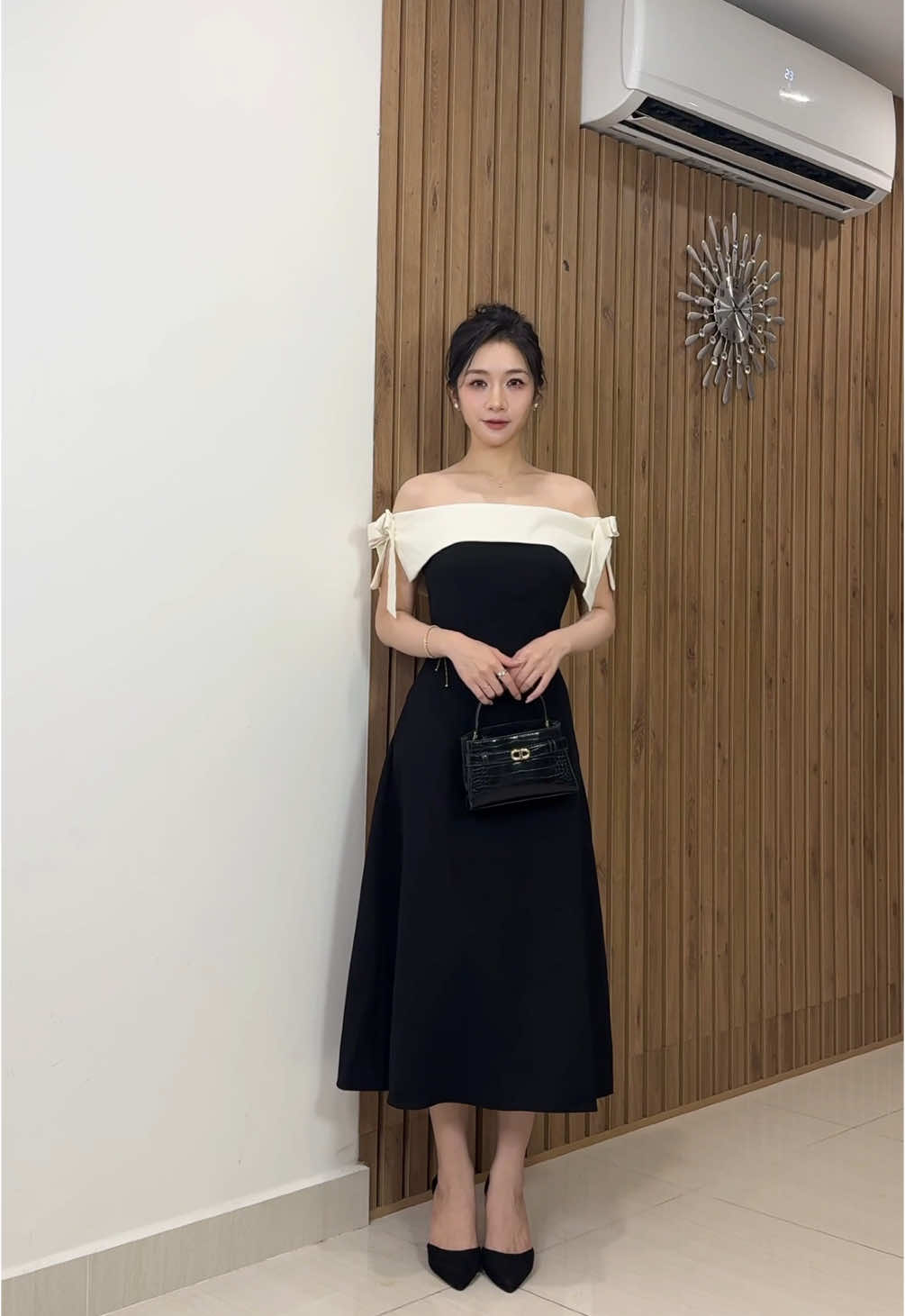 Trả lời @48kg sẽ đổi tênTập 28: Mấy bà chấm mấy điểm cho bộ này?😝#henioimacgi #đầm #váy #thoitrangnu #heni #phoidoxinh #xuhuong  #weddingguestdress #review 