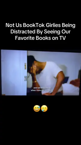 When Ramses breaks it off with Marissa but all you notice is that Marissa has Fourth Wing and Crescent City books in their apartment #BookTok #BookTokGirlies #BookClub #FYP #ForYouPage #Trending #FourthWing #CrescentCity #RebeccasYarros #SarahJMaas #Loveisblind #LIB 