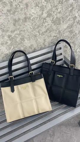 Nyari tas untuk kuliah atau kerja? Emmeline Bag Tote Bag dari Sophie Martin aja! Stylish dan muat banyak lho😍✨👜 #sophiemartin #emmelinebag #belilokal #promoguncang1010 #WIBgajian 